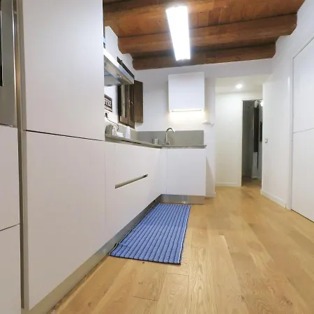 Comfort Zone Apartment *